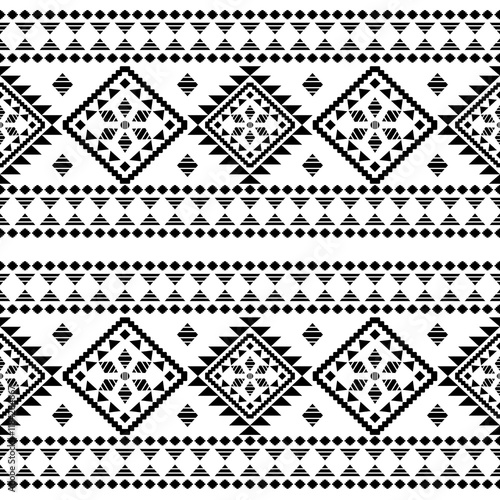 Southwest Aztec geometric Native American Mexican Navajo tribal ethnic boho indian texture ornament seamless pattern fabric black and white design vector for woven textile printing blanket rug carpet 