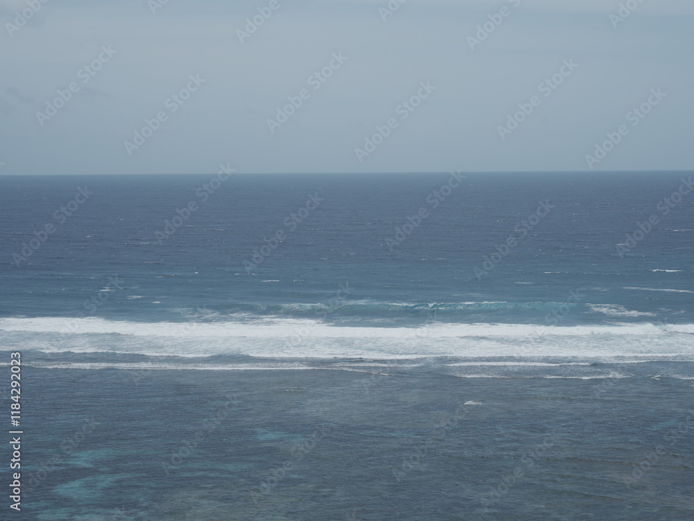 Fototapeta premium waves on the beach