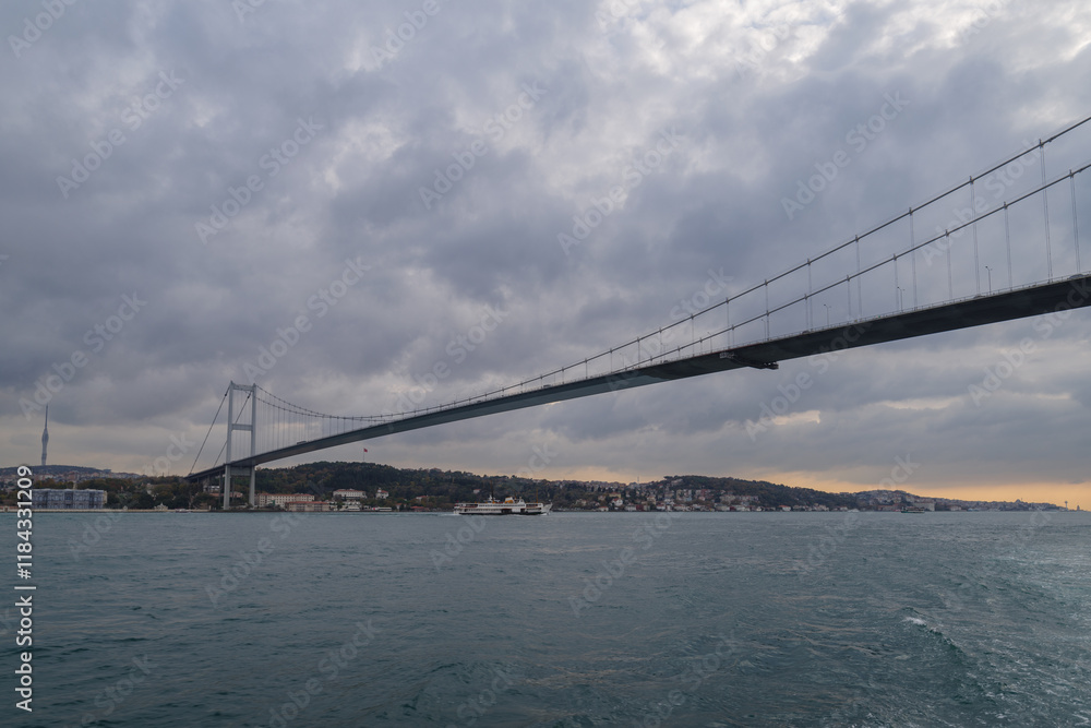Obraz premium The July 15 Martyr's Bridge (Bosphorus Bridge) in Istanbul, Turkey