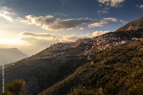 Obraz na płótnie Sunset over Arachova city at Parnassus Mountain resort. Beautiful landscape with Arachova and its amazing architecture Greek constructions. Travel to Greece. w salonie