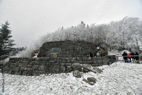 Winter snow falls in the Gatlinburg Mountains of Tennessee