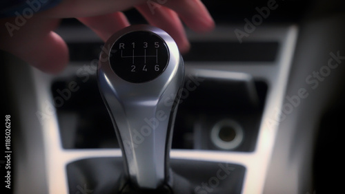Obraz na płótnie Driver changing gear with manual transmission gear stick w salonie