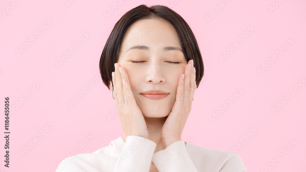 女性 スキンケア 女性 スキンケア