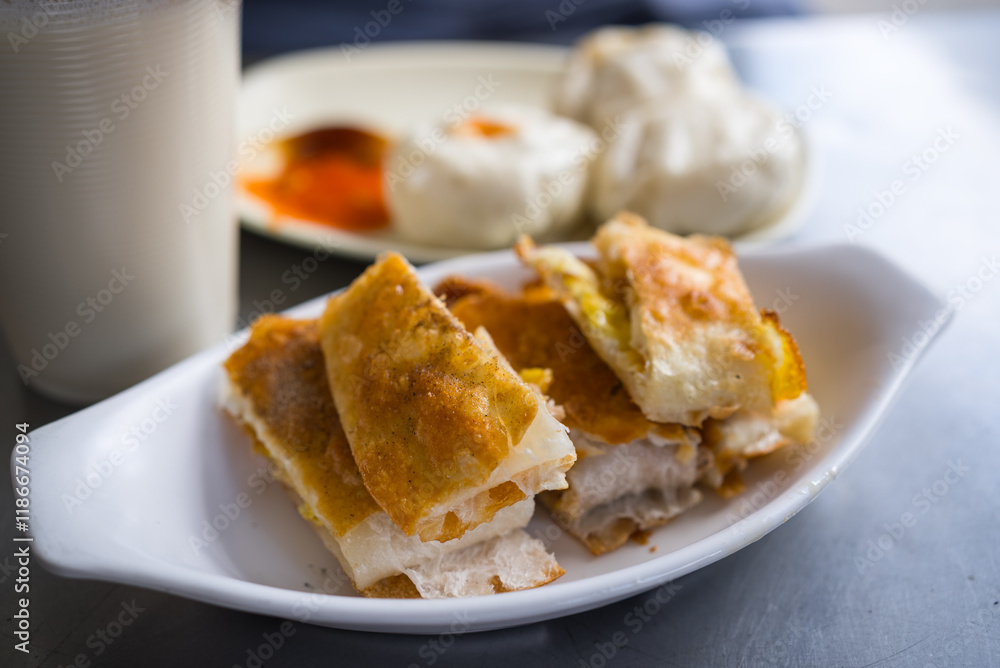 Delicious Taiwanese egg pancake breakfast dish Delicious Taiwanese egg pancake breakfast dish