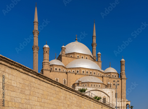 Cuadro en lienzo Alabaster Mosque or Mosque of Muhammad Ali Pasha in the Saladin Citadel in Cairo