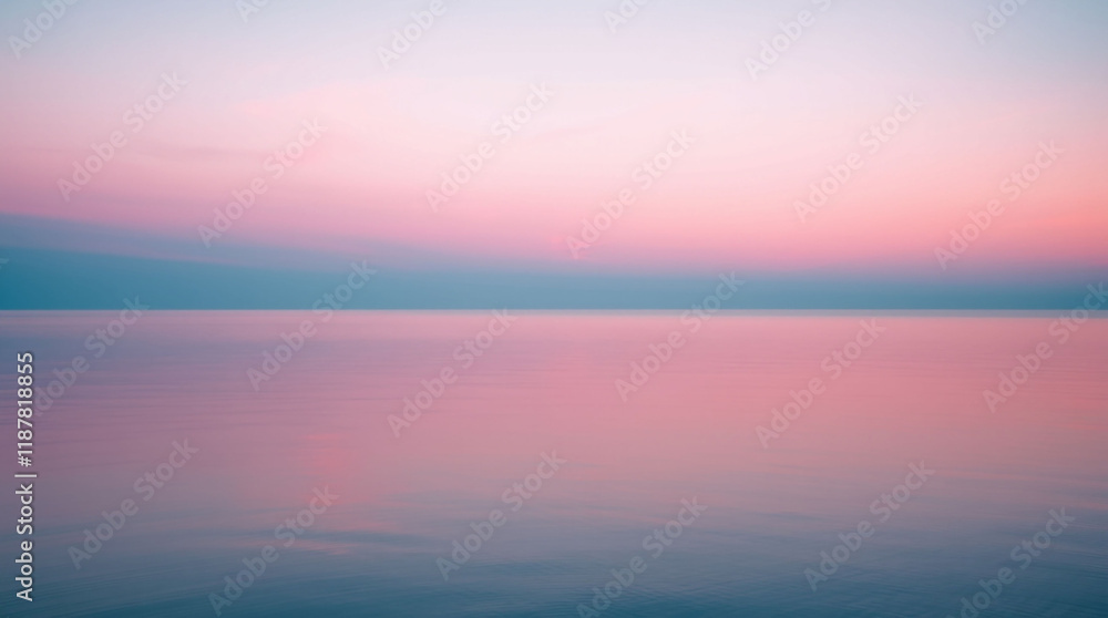 Fototapeta premium Dreamy Pastel Sky Over Ocean