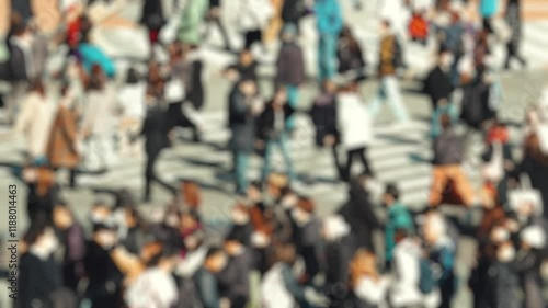 Wallpaper Mural 歩行者が移動する東京の渋谷スクランブル交差点　スローモーション Torontodigital.ca