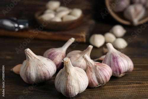 Fresh garlic bulbs and clov...