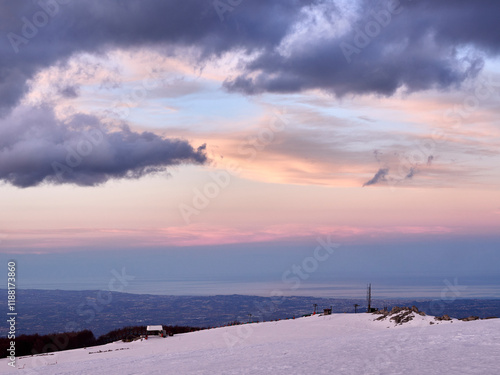 Maielletta: Tramonto Invernale tra nubi lenticolari e neve e vapore photo