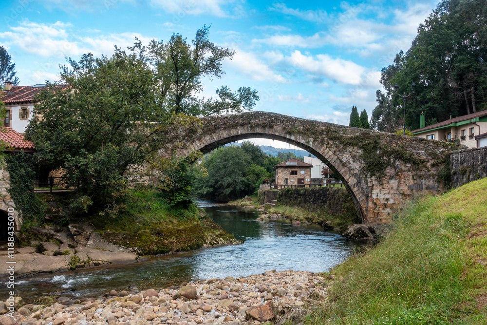 16th century Puente Mayor de Lierganes over the Miera River. Cantabria, Spain. 16th century Puente Mayor de Lierganes over the Miera River. Cantabria, Spain.