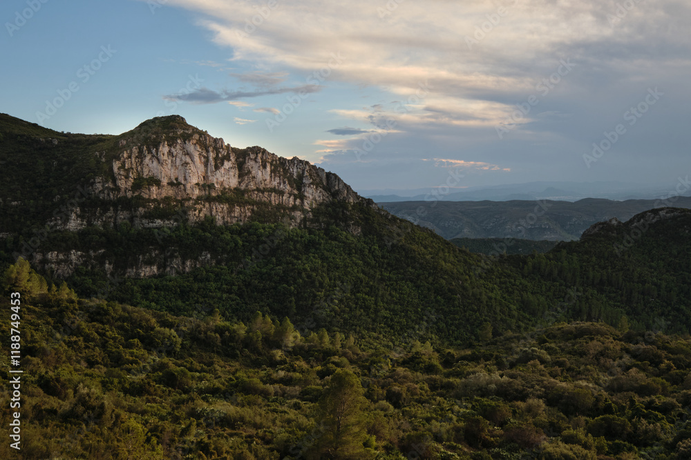 Naklejka premium Beautiful mountain landscape and sky