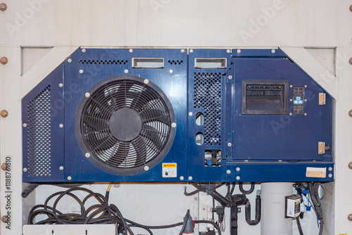 Refrigerated container cont...