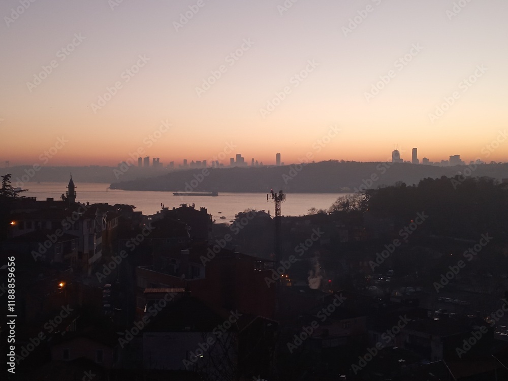Sonnenuntergang, Istanbul, voll malerisch & romantisch ohne Ende ;) Sonnenuntergang, Istanbul, voll malerisch & romantisch ohne Ende ;)