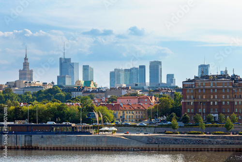 Obraz na płótnie Cityscape - view of the district of Srodmiescie in the center Warsaw, view from the Vistula River, Poland w salonie