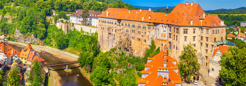 Obraz na płótnie Summer cityscape, panorama, banner - view of the Cesky Krumlov Castle and the Vltava River in the historical center of Cesky Krumlov, Czech Republic w salonie