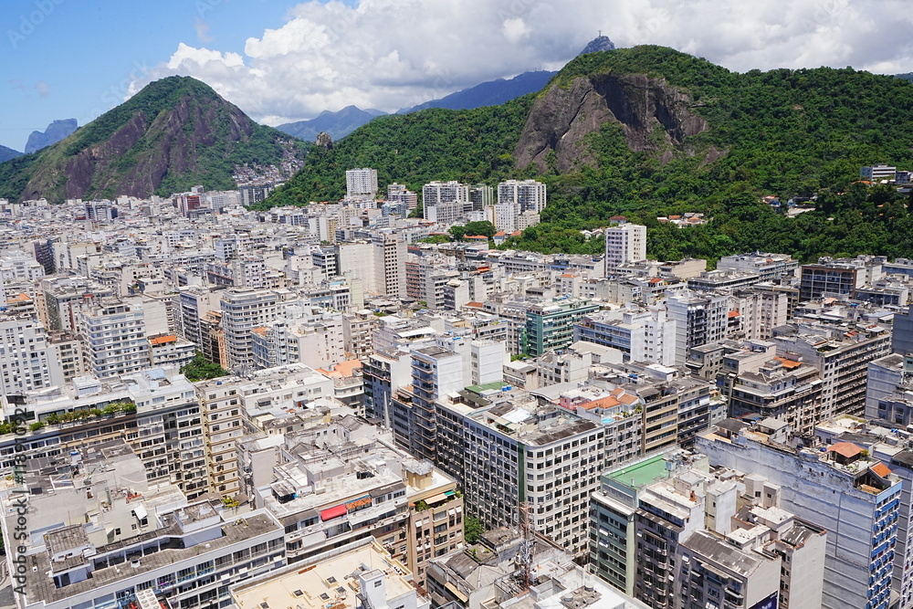 Copacabana Beach in Rio de Janeiro, Brazil - ブラジル リオデジャネイロ コパカバーナビーチ