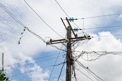 Electricity in Cuba, electrical pylon with messy wires