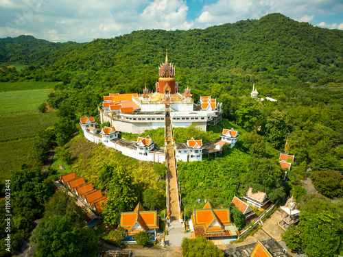 Obraz na płótnie Exploring Wat Khao Phrom Sawan in Saraburi, Thailand with stunning views on Octo