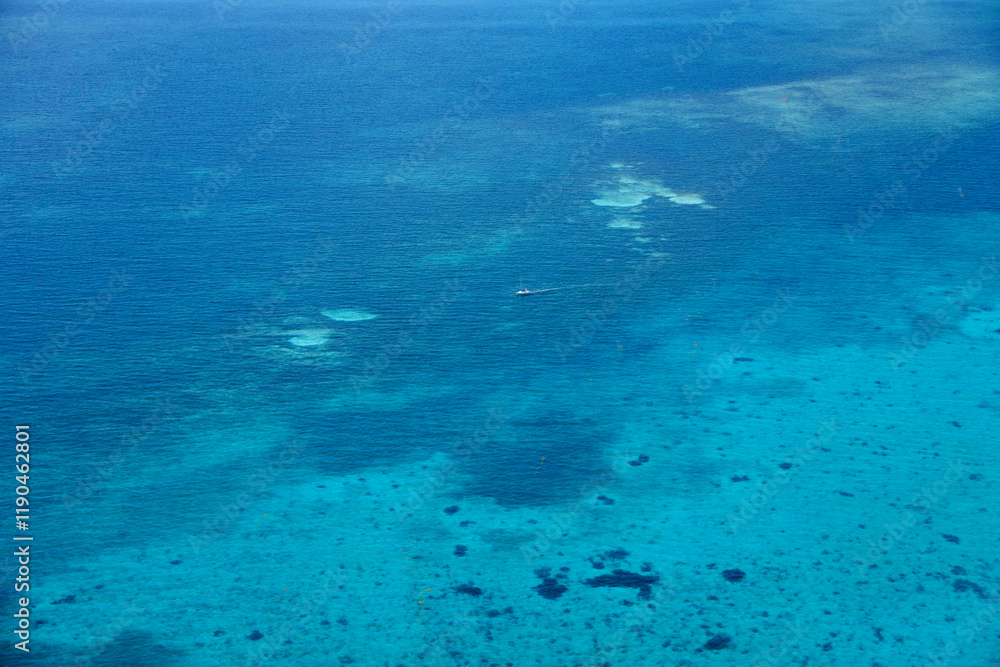 Obraz premium Aerial view of the Belize Barrier Reef