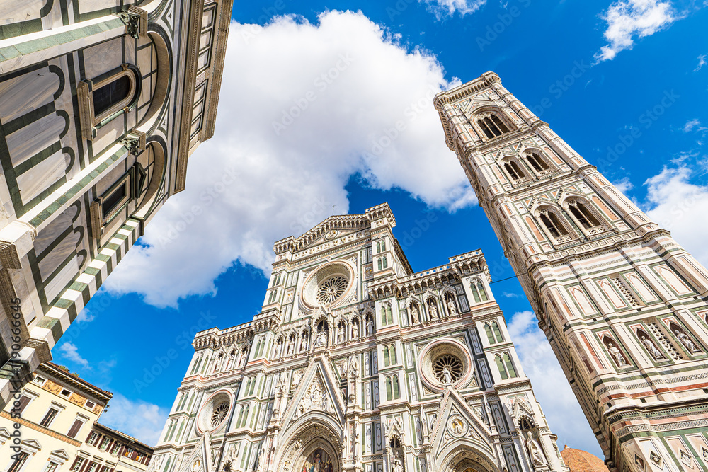 Φωτογραφία Blick auf die Kathedrale Santa Maria del Fiore in Florenz, Italien