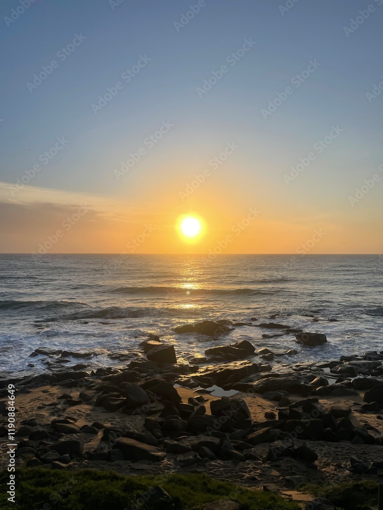 Obraz premium Beach at Sunrise