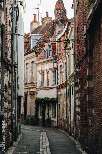 Fototapeta Naklejka Na Ścianę i Meble -  Dark empty streets of the european city