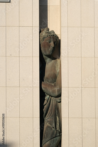 Obraz na płótnie escultura parede cidade nice frança mar prédio textura w salonie