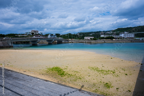 Wallpaper Mural 日本の沖縄県南城市の奥武島の美しい風景と美味しい天ぷら Torontodigital.ca