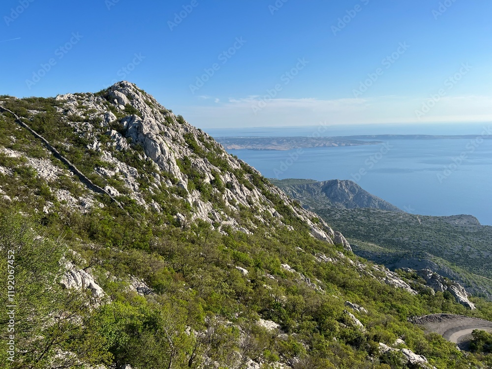 View of the Adriatic Sea and islands from the Premuzic Trail - Northern Velebit National Park, Croatia (Pogled na Jadransko more i otoke sa planinarskog puta Premužićeva staza - NP Sjeverni Velebit) View of the Adriatic Sea and islands from the Premuzic Trail - Northern Velebit National Park, Croatia (Pogled na Jadransko more i otoke sa planinarskog puta Premužićeva staza - NP Sjeverni Velebit)