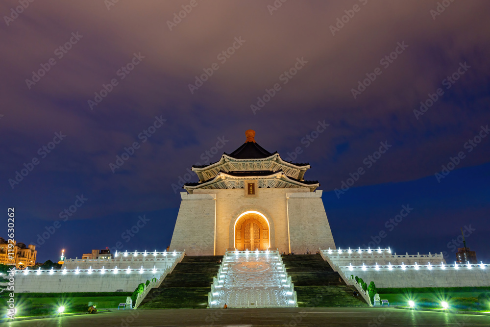 Night view of the roof of famous Chiang Kai-shek Memorial Hall
