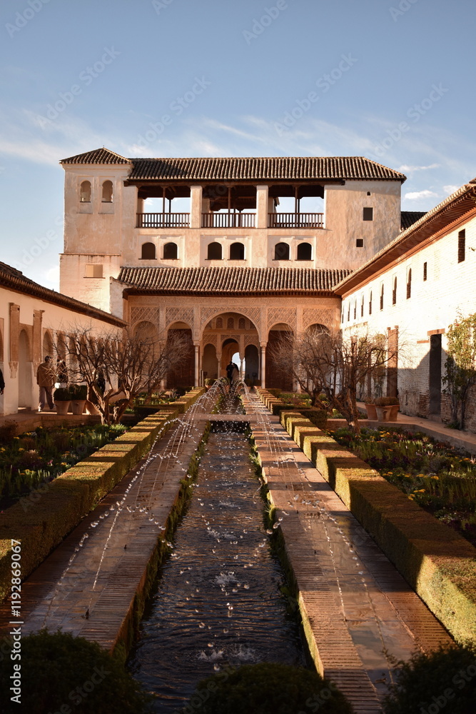 Fototapeta premium The ancient Moorish fortress of Alhambra in Granada