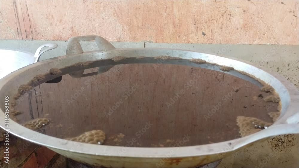 Oil heater in frying pan. oil heating video. Oil heater in frying pan. oil heating video.