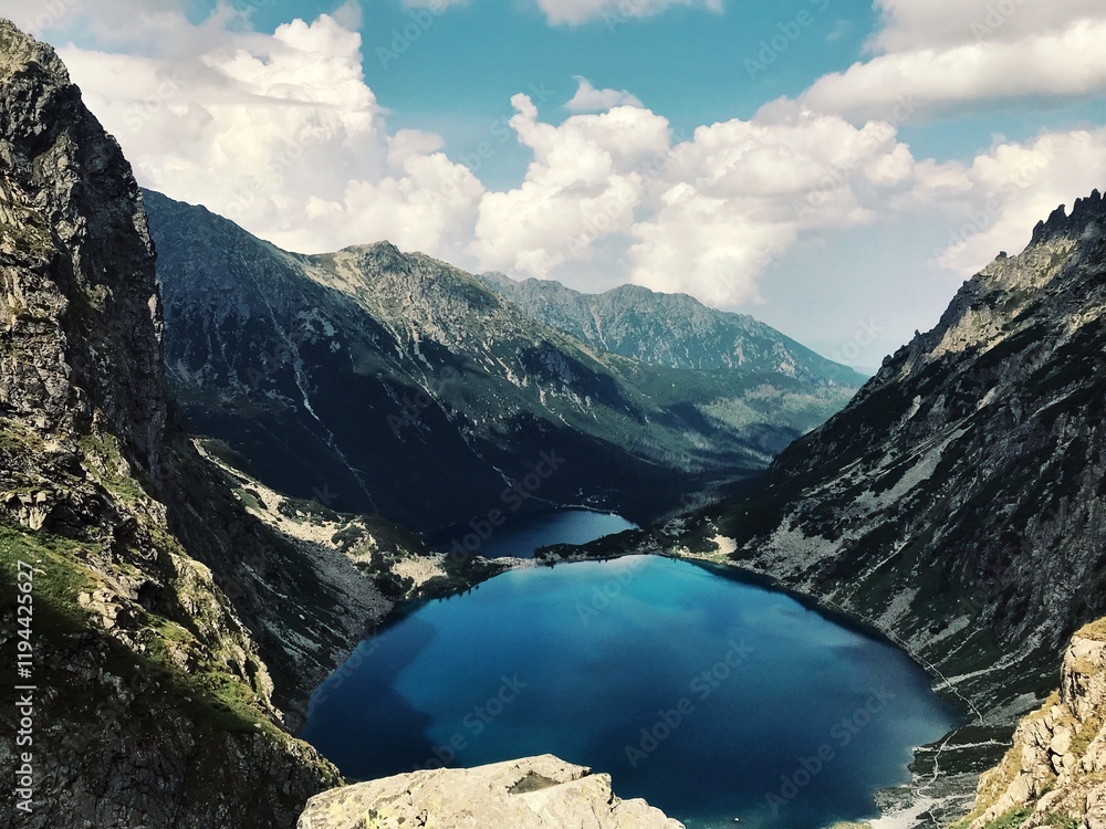 Obraz premium lake louise banff national park country, poland, Morskie oko