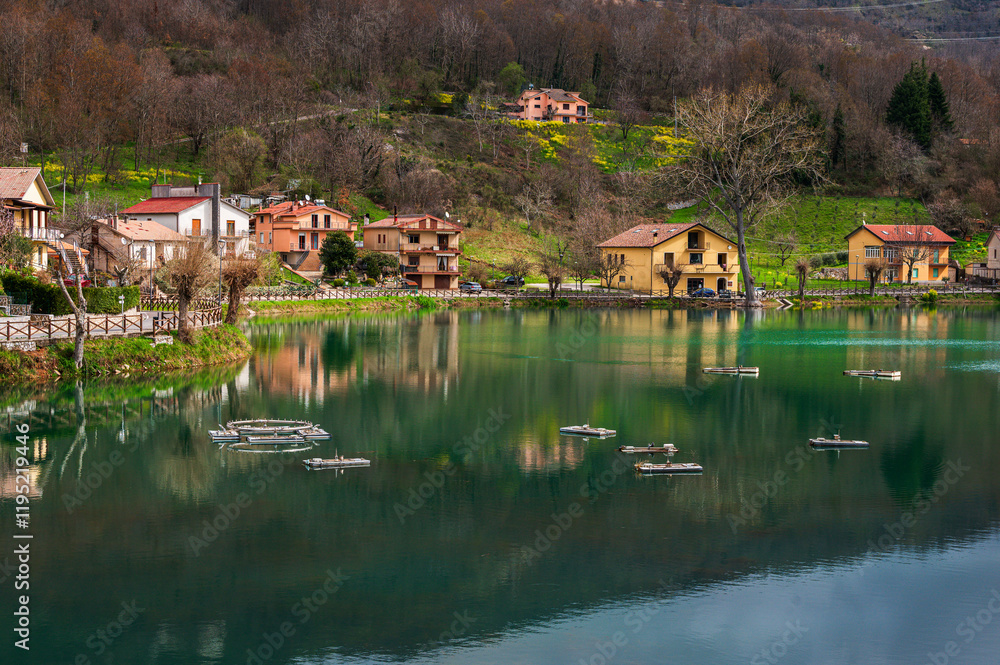 Obraz premium nature sceneries along the shore of lake sirino, Nemoli, Potenza