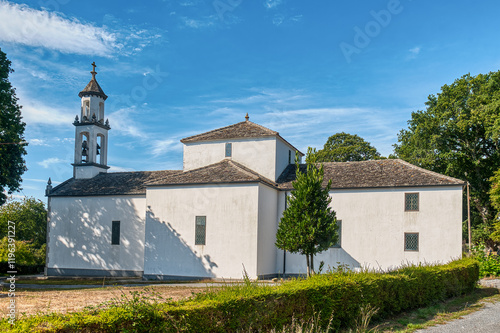 Begonte is a Spanish municipality located in the western part of the province of Lugo, in the autonomous community of Galicia. It belongs to the region of Tierra Llana. photo