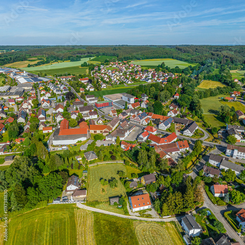 Die Gemeinde Gessertshausen im schwäbischen Schmuttertal westlich von Augsburg von oben photo