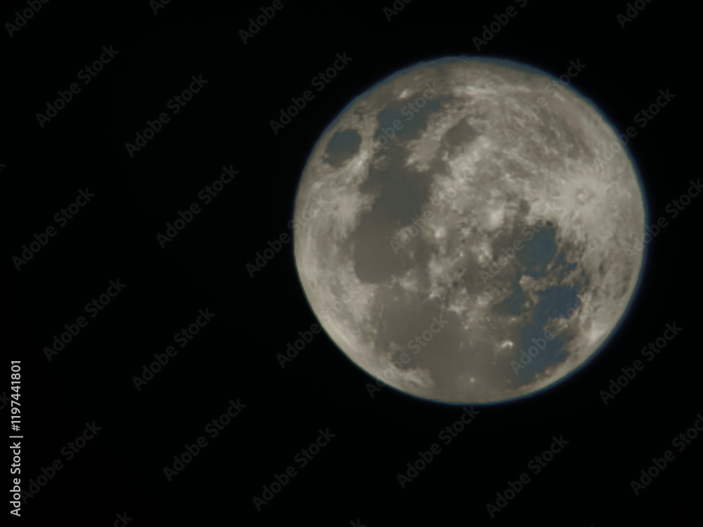 Obraz premium full moon in the dark night sky