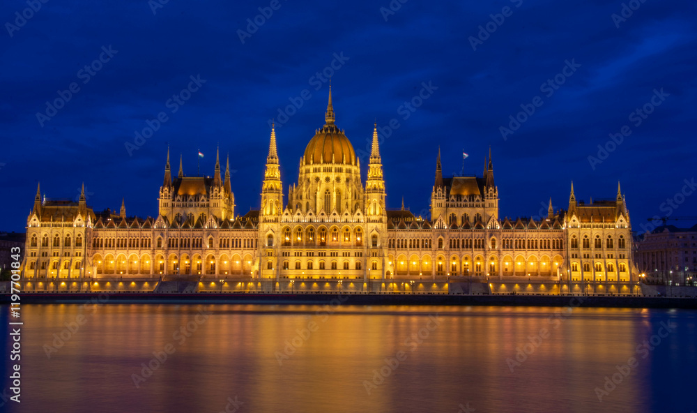 hungary Budapest twilight at Danube River with lit up Hungarian Parliament building hungary Budapest twilight at Danube River with lit up Hungarian Parliament building