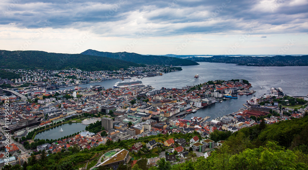 Fototapeta premium View of Bergen from Mount Floyen summit