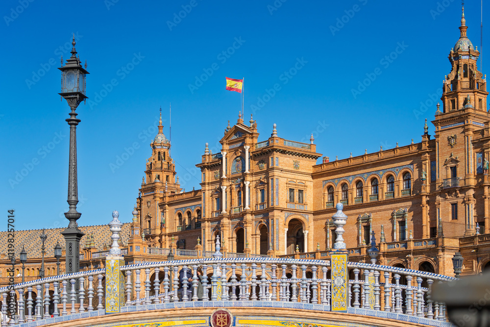 Pavillon auf der Plaza de España im Parque de María Luisa, Sevilla, Spanien, Andalusien
