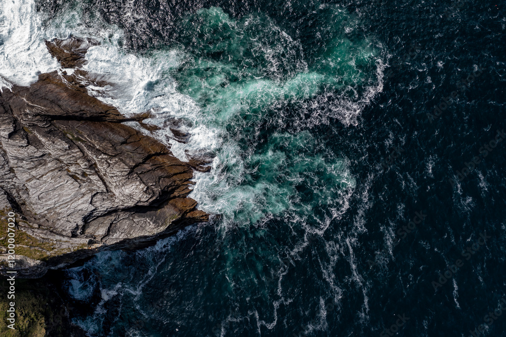 Φωτογραφία Aerial view of the cliffs of Horn Head at the wild atlantic way in Donegal - Ireland