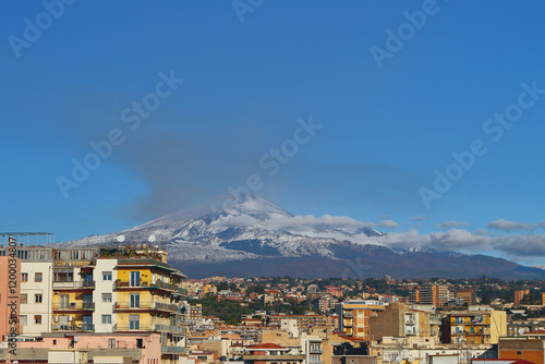 Obraz na płótnie Mount Etna volcano and city, december. Catania, Sicily, Italy w salonie