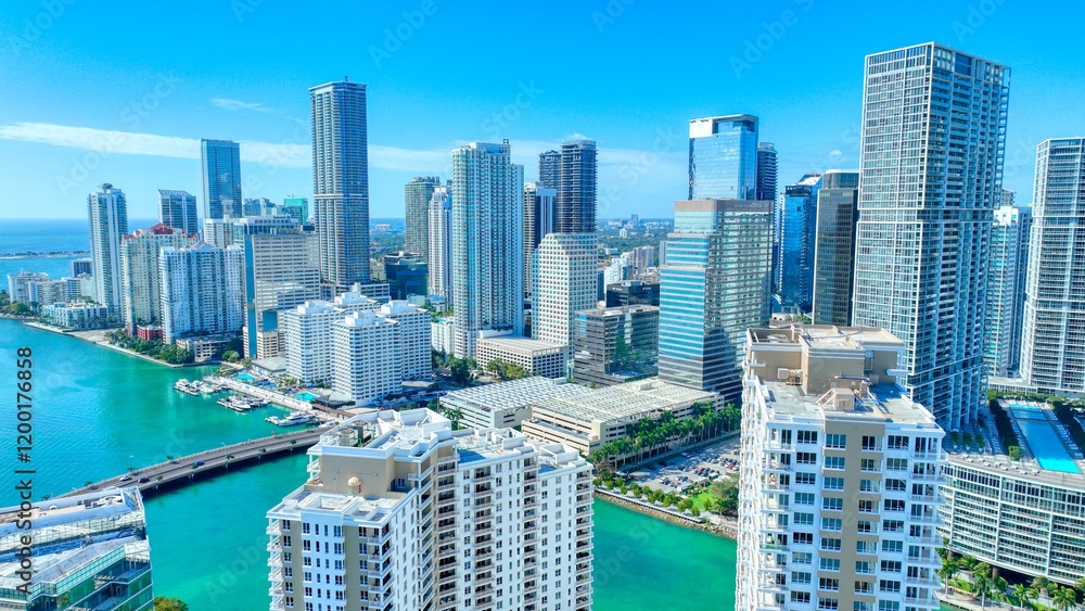 Naklejka premium Miami Brickell and Brickell Key photos