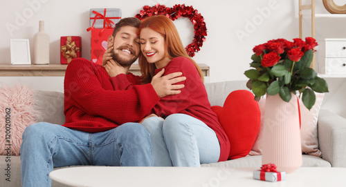 Beautiful young happy coupl...