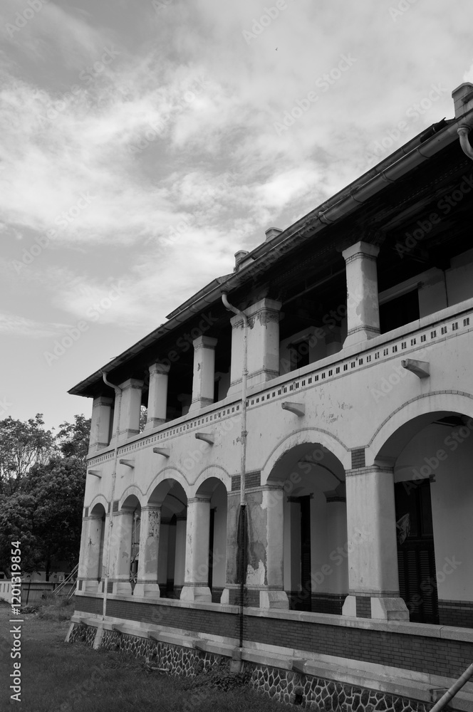 Obraz premium Lawang Sewu: Exterior of the building