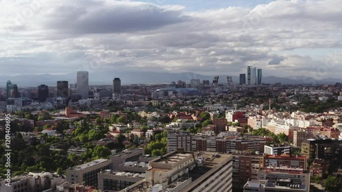 Dron, aerea, volando, ciudad, skyline, Bernabéu, futbol, torres, madrid, Bernabéu, estadio, futbol,