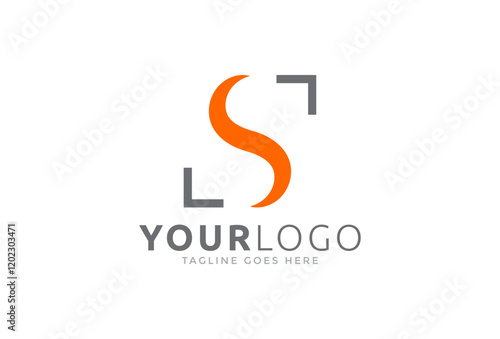 Capture Letter S logo. Arrow with Focus Square Lens Frame. Identity Logotype for Brand, Company, business, Corporate, Identity related with initial s and  Photographer, studio, capture.