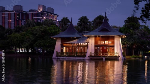 Wallpaper Mural Day to night time lapse clip the Lake Heart Pavilion at Taichung Park in the center of Taichung, Taiwan Torontodigital.ca