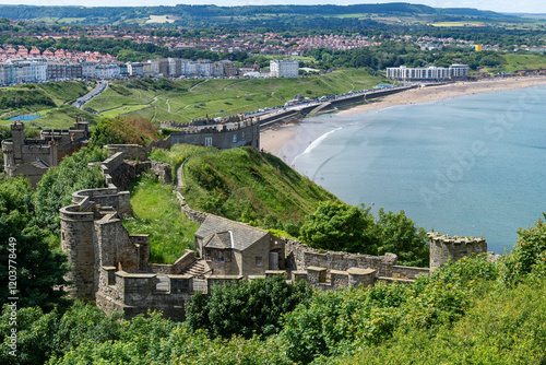 Tableau sur toile High angle view from the cliffs of former medieval royal fortress Scarborough Ca