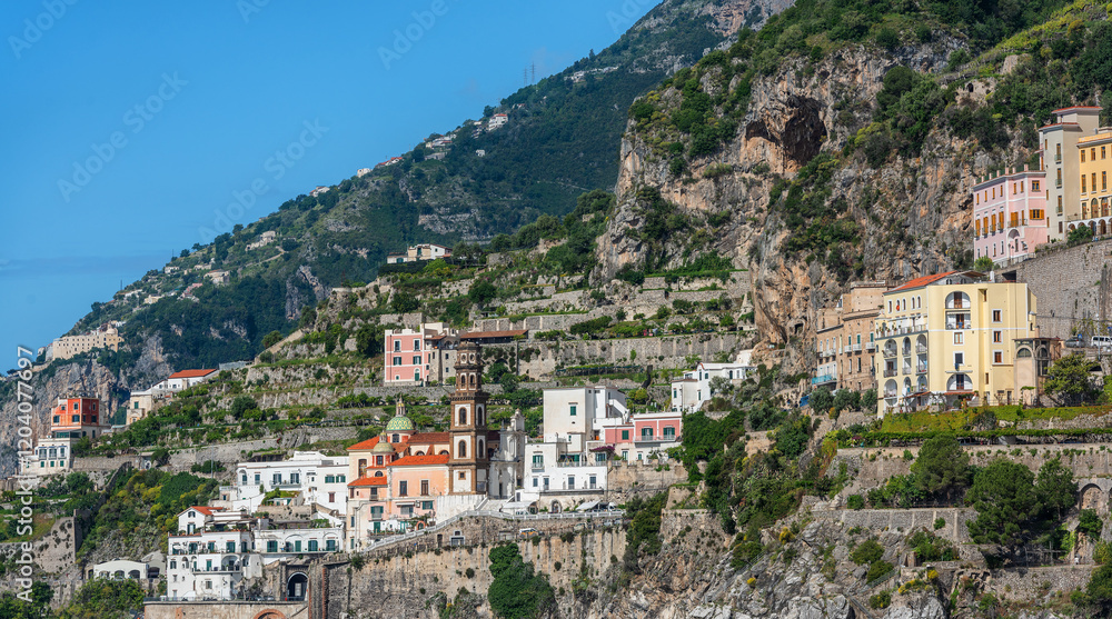 Obraz premium The picturesque village of Atrani on the coast near the Italian city of Amalfi on a sunny day